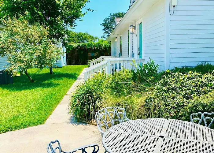 Oak Cottages 4
