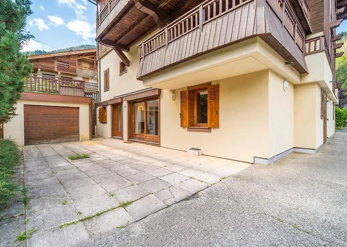 Appartement 3 Chambres Avec Terrasse, Centre Village, Piste Et Commerces A Pied, Garage Et Wifi