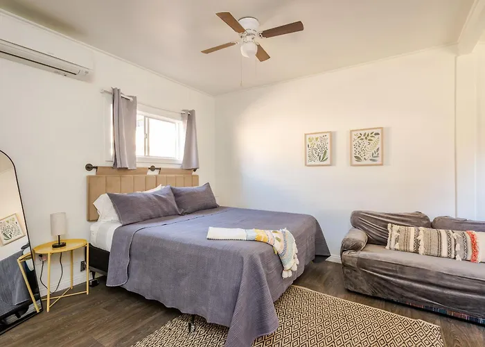 Solvang Bungalow B