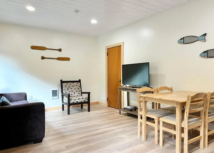 Squam Suite - Waterfront