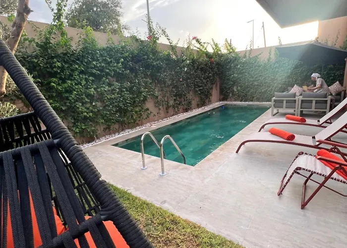 Villa familiale avec piscine chauffée La Dolce Vita