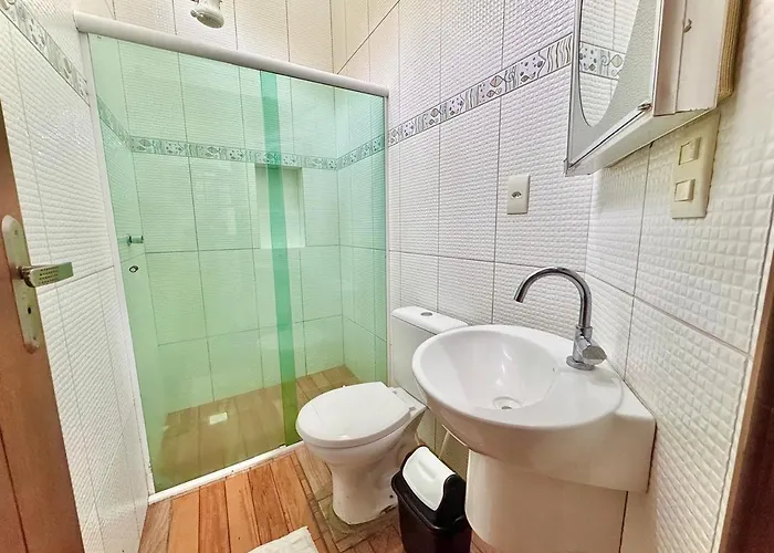 Casa de 2 quartos e 1 mezanino na ilha do Mel próximo ao mar