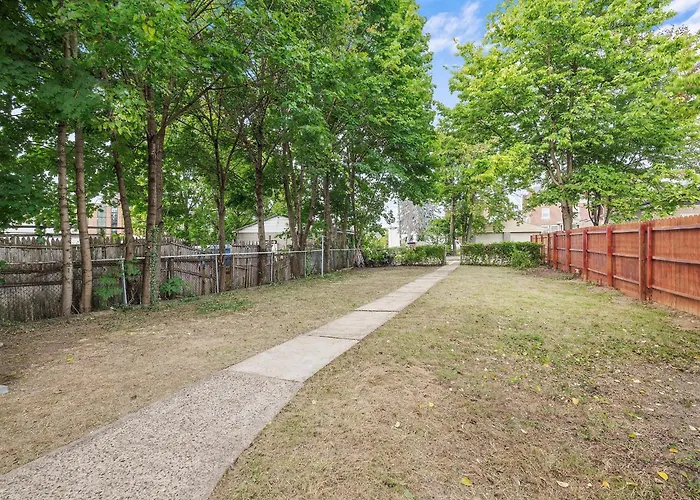 Bloomfield, Shadyside !2 Modern And Spacious Two Bedroom Apt With Free Parking