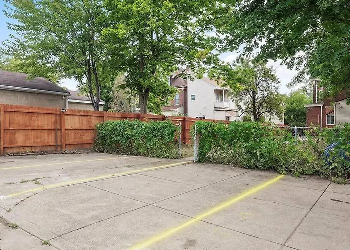 Bloomfield, Shadyside !2 Modern And Spacious Two Bedroom Apt With Free Parking