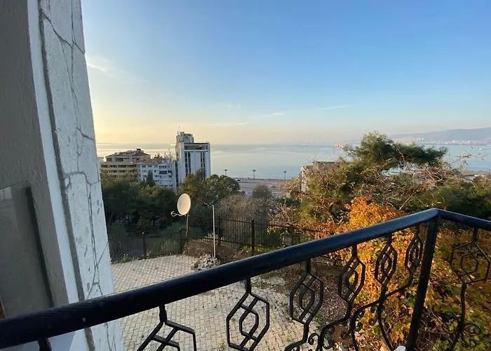 Cozy Studio In Center Of Izmir