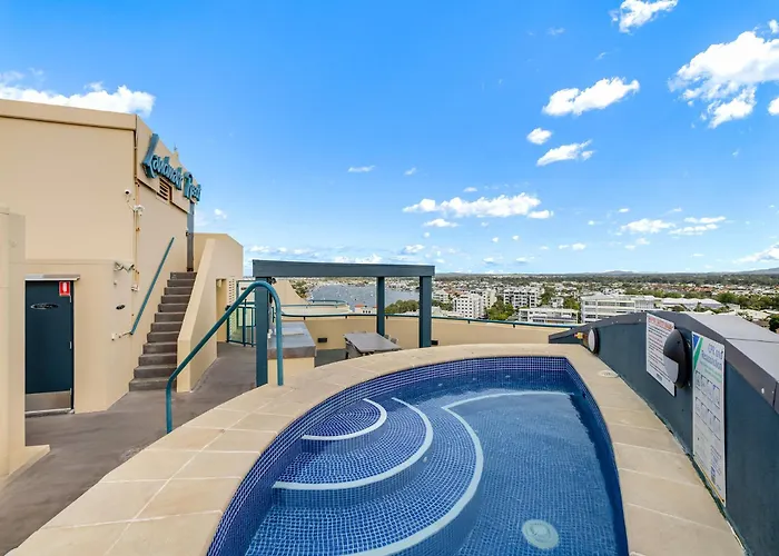 Landmark Resort Renovated Beach Apartment