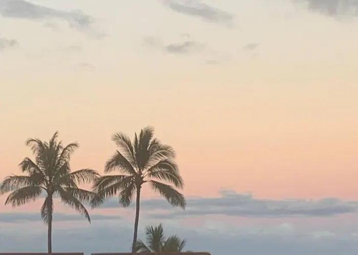 Family Vacation Condo! Resort Pools, Hot Tub, Free Parking & Wi-Fi Close To Beach