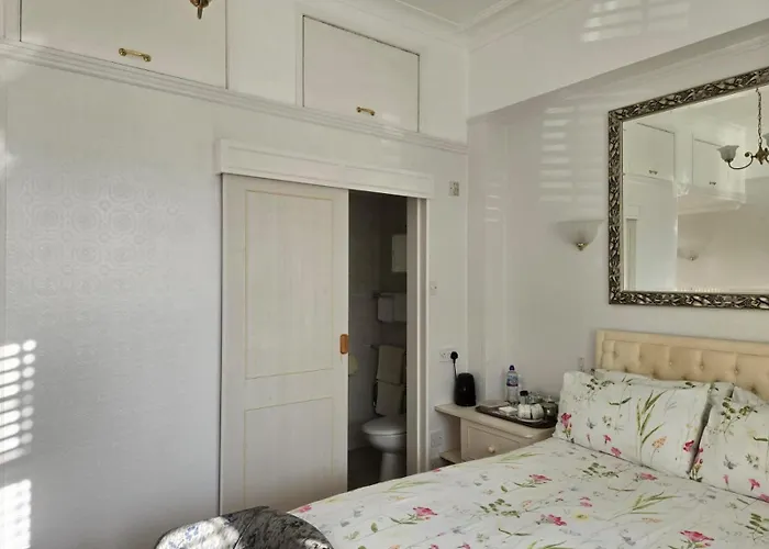 Shoreline Holiday Accommodation