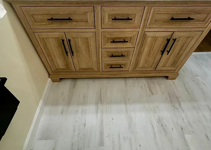 Luxury 5Br, 2 Ba Home Near Notre Dame- Game Room!