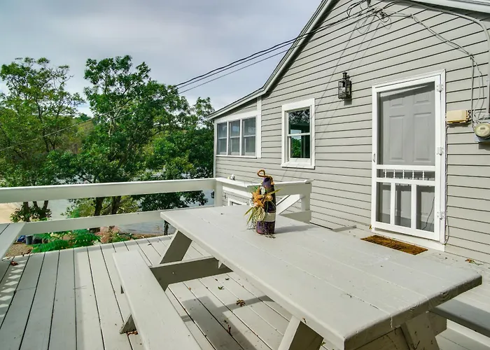 Swim & Fish On-Site! Waterfront Cape Cod Cottage
