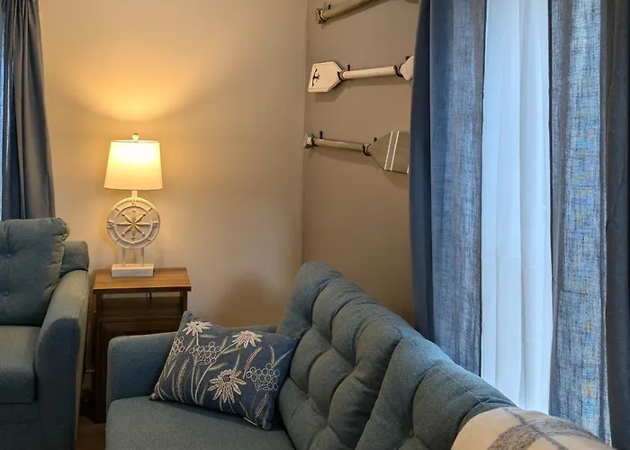 Newly Renovated Acadia Apartment Mple Street