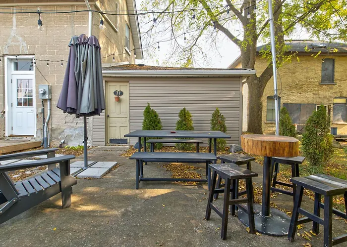 Historic Home In The Heart Of Elora