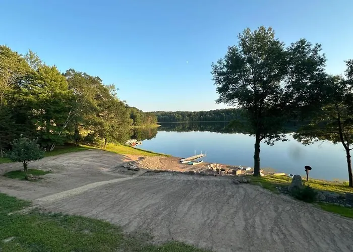 Pleasant Lake Bed And Breakfast