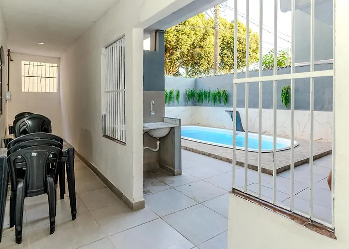 Quarto com 2 Camas de Casal Banheiro privado