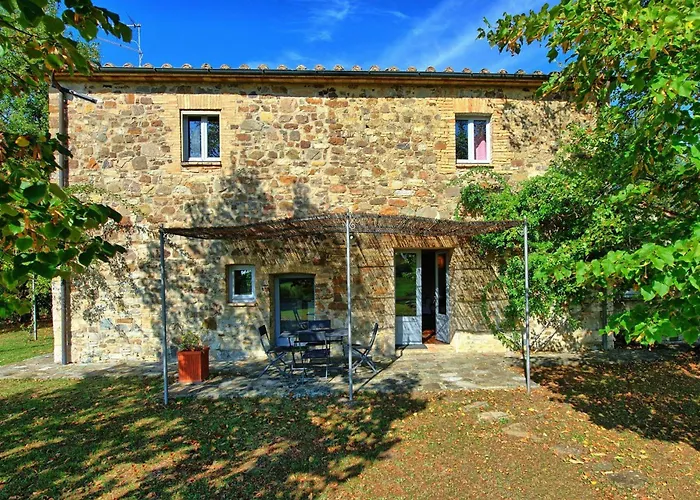 Villa Gualchiere By Posarellivillas