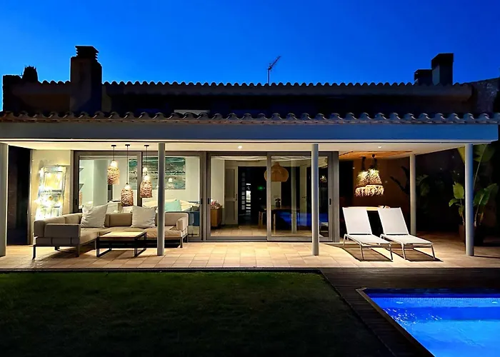 Villa Torrent Costa Brava, Con Piscina Privada!