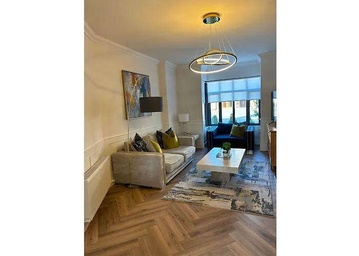 Malahide Castle Hideaway