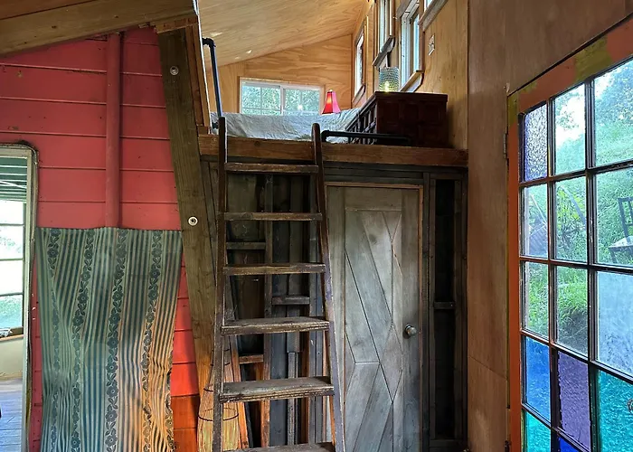 Topanga Wonderland Cottage