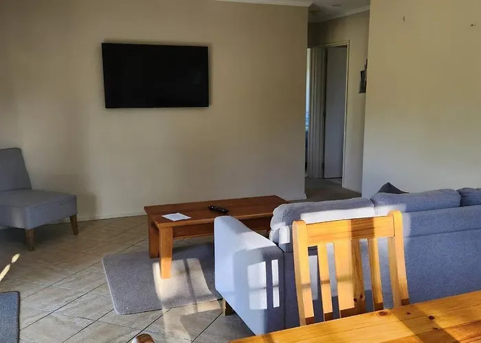Pinegrove Cottages - Unit1