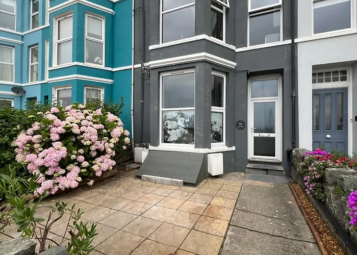 Barmouth Beach Front Apartments