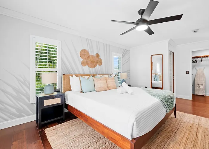 Heated Pool-Game Room-King Beds-75In Tv-Sleeps 14