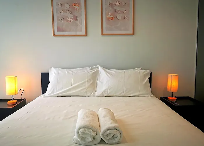 Surfers Paradise New Beachfront Apartments