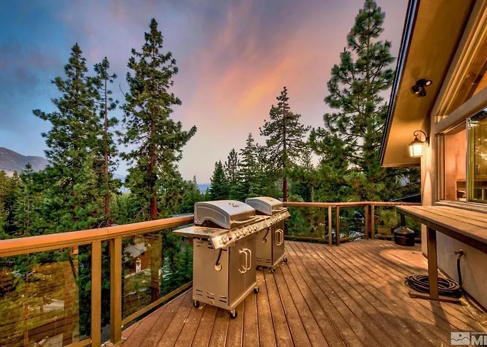 9Br Tahoe Villa, Hot Tub-Sauna-Gym-Game Room Lx33