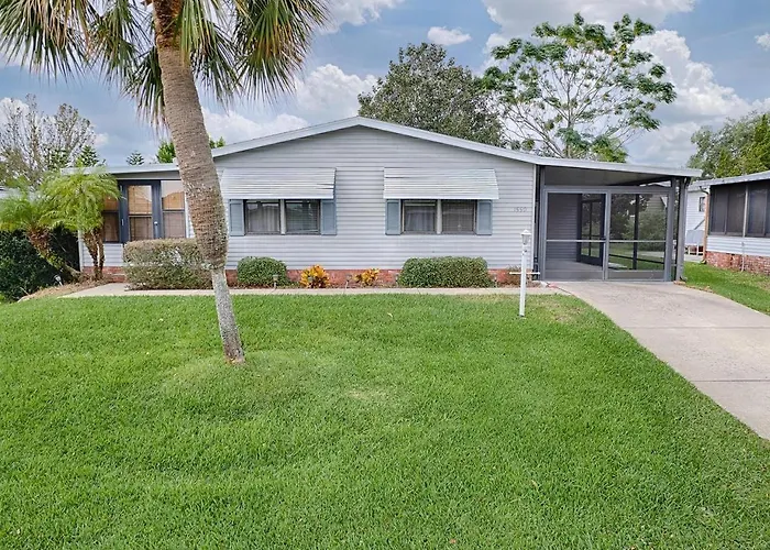 Villages 2Bed Room 2 Bath Near Orange Blossom Country Club