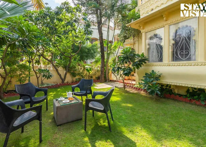 Udaikot By Stayvista: Heritage Hill-View Villa with Terrace & Games