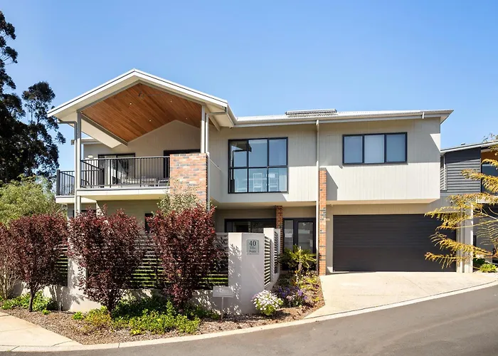Villa Dante - Walk To Town - Brand New Town House