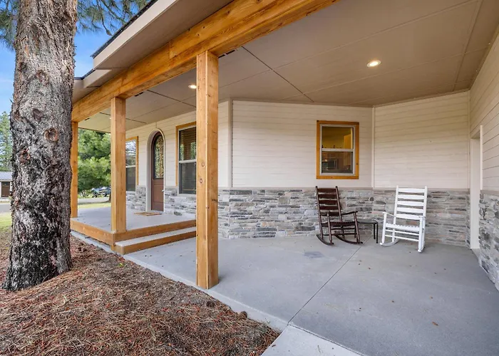 Bogie Bungalow - Walk To Lake, Bar & Restaurant - Near Golf Course - Ac - Fireplace - Pet Ok