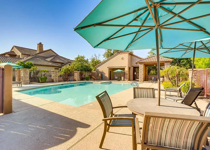 Relax Poolside! Home 6 Mi To Camelback Ranch