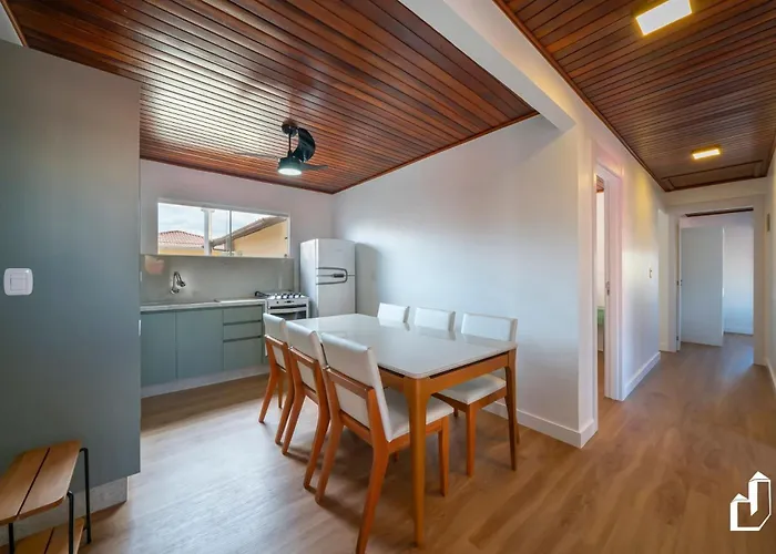 Casa acolhedora e confortável com 03 dormitórios