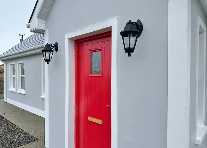 Relax In Spacious Style With Stunning Views- Drim Cottage