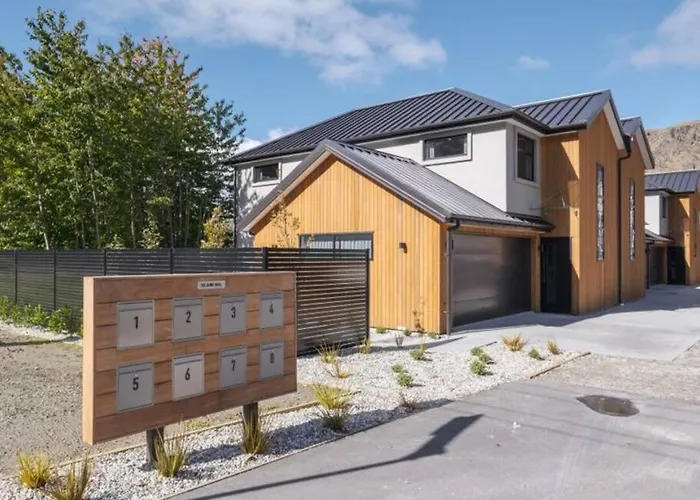 Queenstown Luxury Holiday Villa