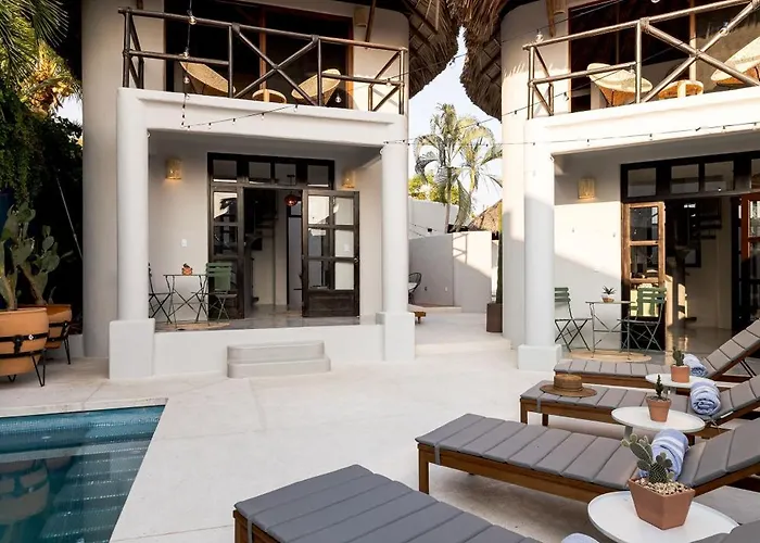 Casa Nopal-Private Pool, Chic, Steps From Beach