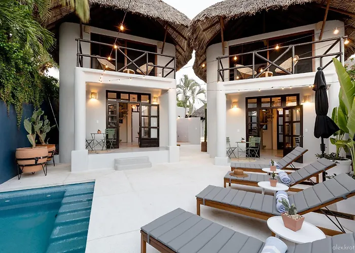 Casa Nopal-Private Pool, Chic, Steps From Beach