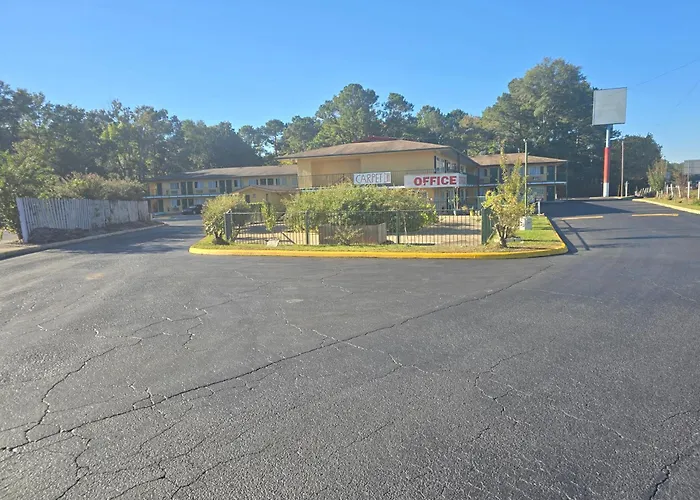 Carpet Inn
