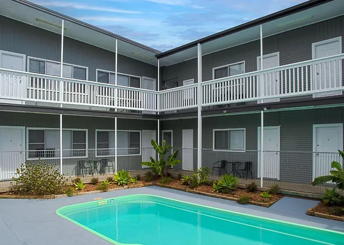 Pacific Motel 04