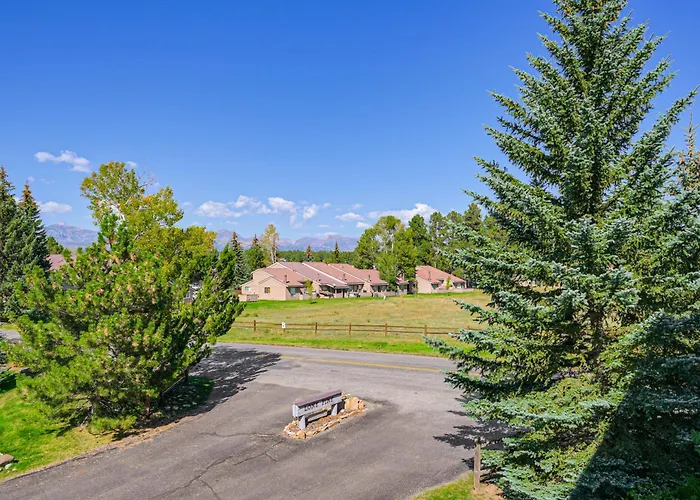 Hike, Ski & Dine: Pagosa Springs Getaway!