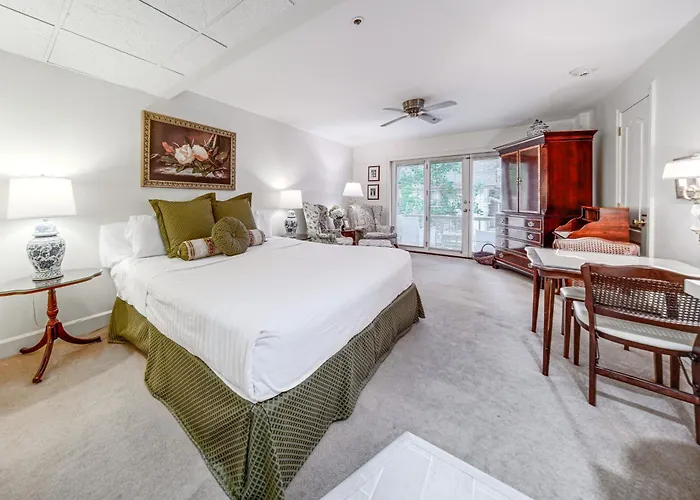 Experience Chautauqua! Newly Renovated Studio