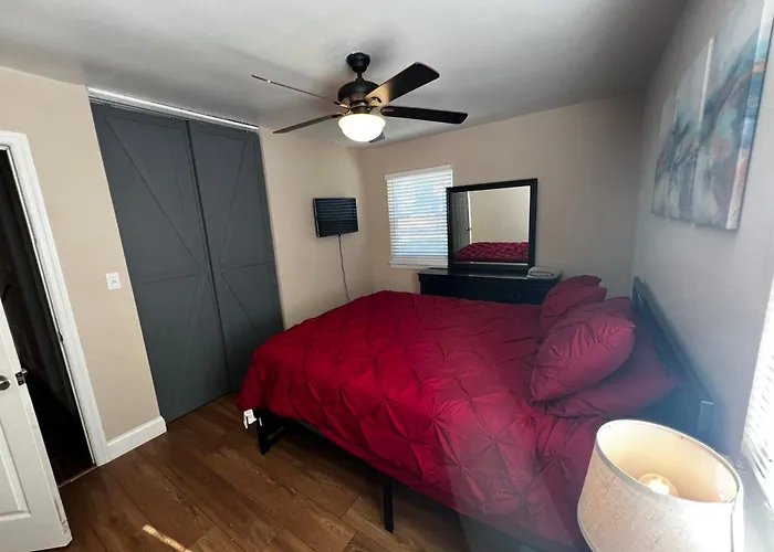 Spacious 3 Bedroom Ewing Home -Quiet