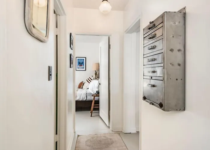 The Library Suite - The Marlowe Boutique Hotel