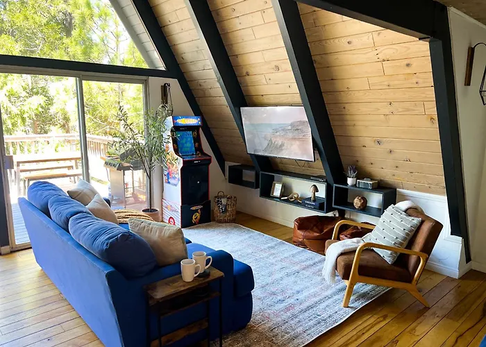 Cozy Cabin With Hot Tub-Ac-Lake Access-Fire Pit-Ev-Bbq-Fire Pit