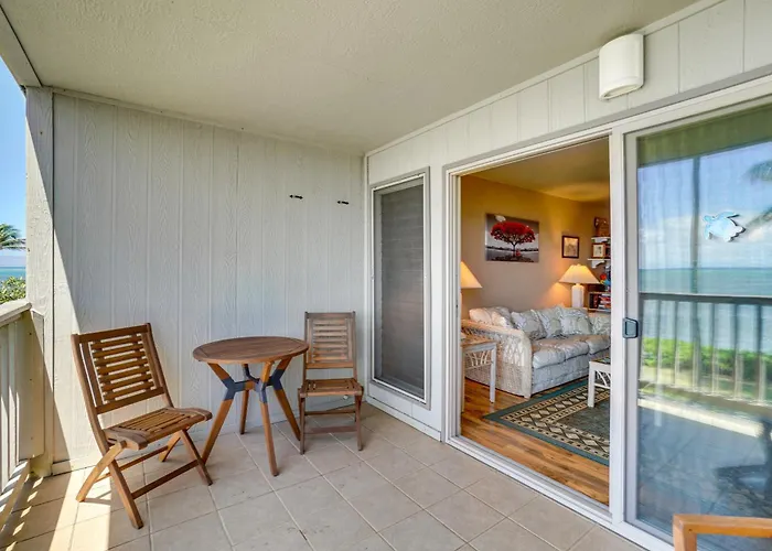Kaunakakai Condo W/ Private Lanai & Ocean Views!