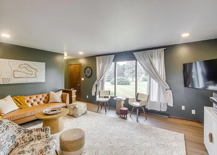 Updated Plymouth Home ~ 5 Mi To Road America!