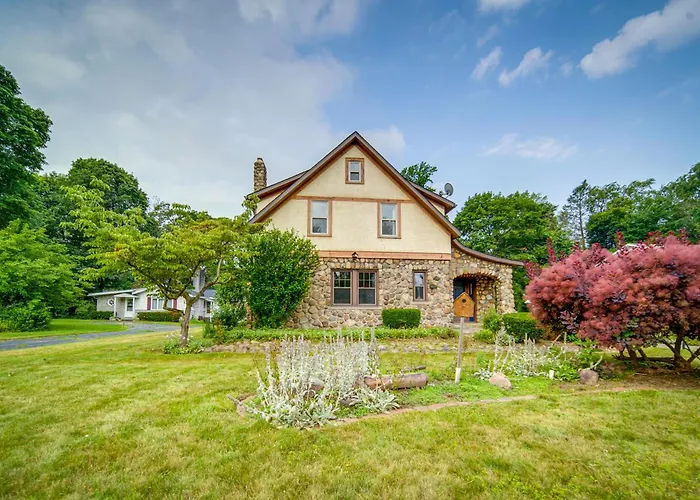Central Erie Vacation Rental ~ 2 Mi To Beach!