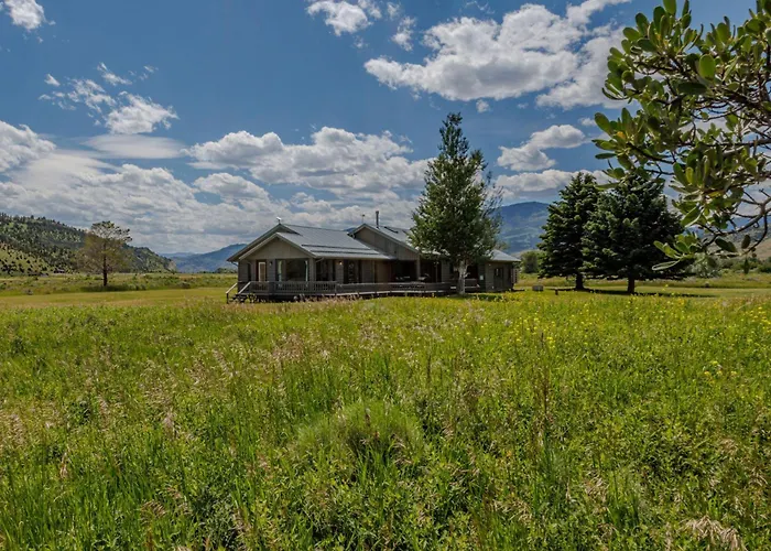 Osprey Acres On The Yellowstone