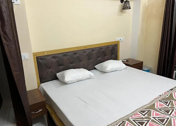 Stay In Someshwar