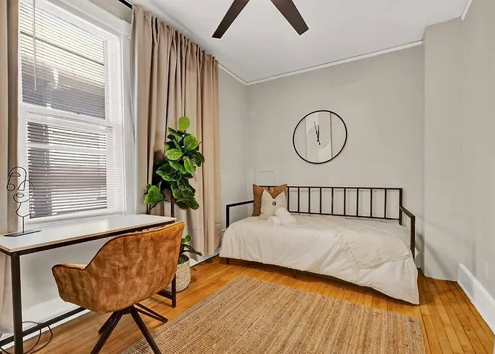 New! Fun & Style Eastside Mke Best Day Townhouse